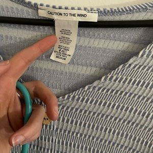 medium blue striped crop